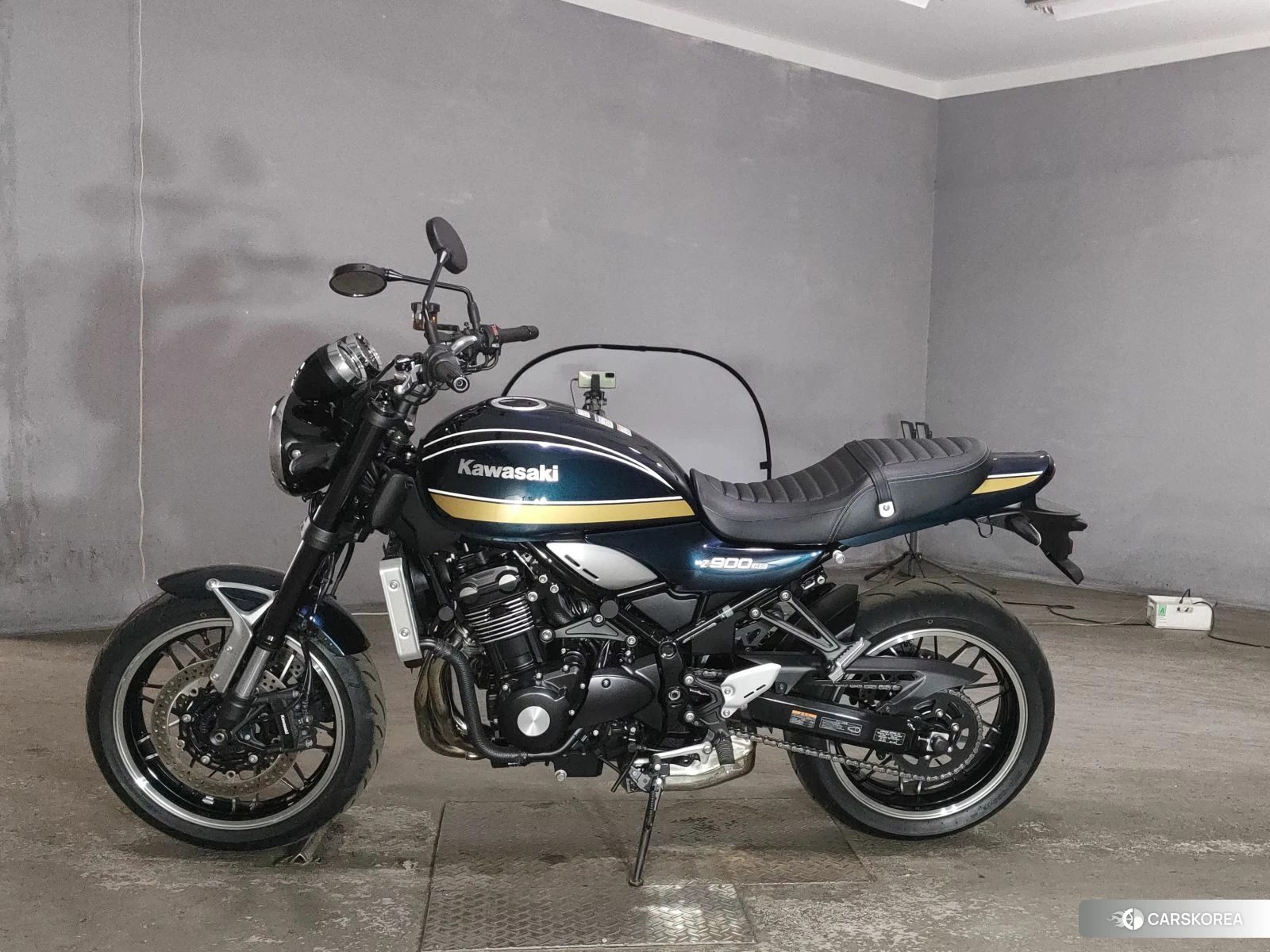 Проданный Kawasaki Z900RS 2023 из Японии