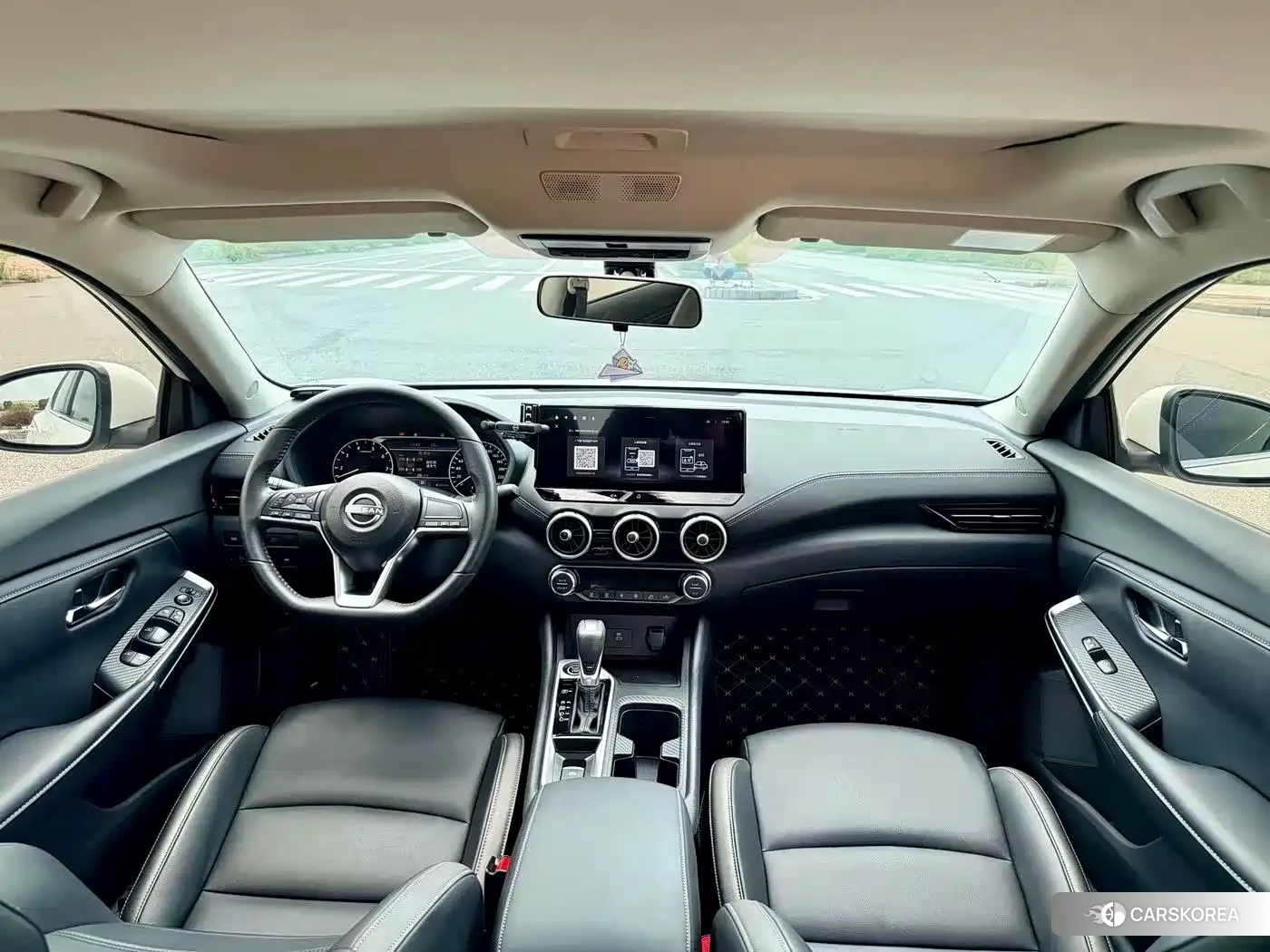 Nissan Sylphy 2025 Белый из Китая, фото 3