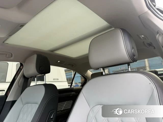 Volkswagen Magotan 2023 Черный из Китая, фото 5