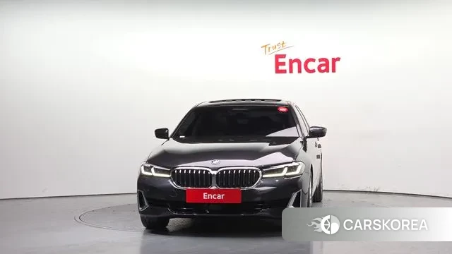 BMW 5 Series (G30) id 3529216 из Кореи 13