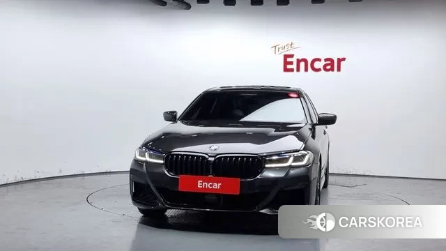 BMW 5 Series (G30) id 2989313 из Кореи 13