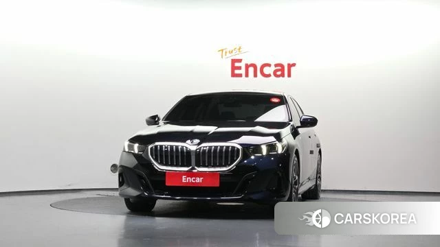 BMW 5 Series (G60) id 4916493 из Кореи 23