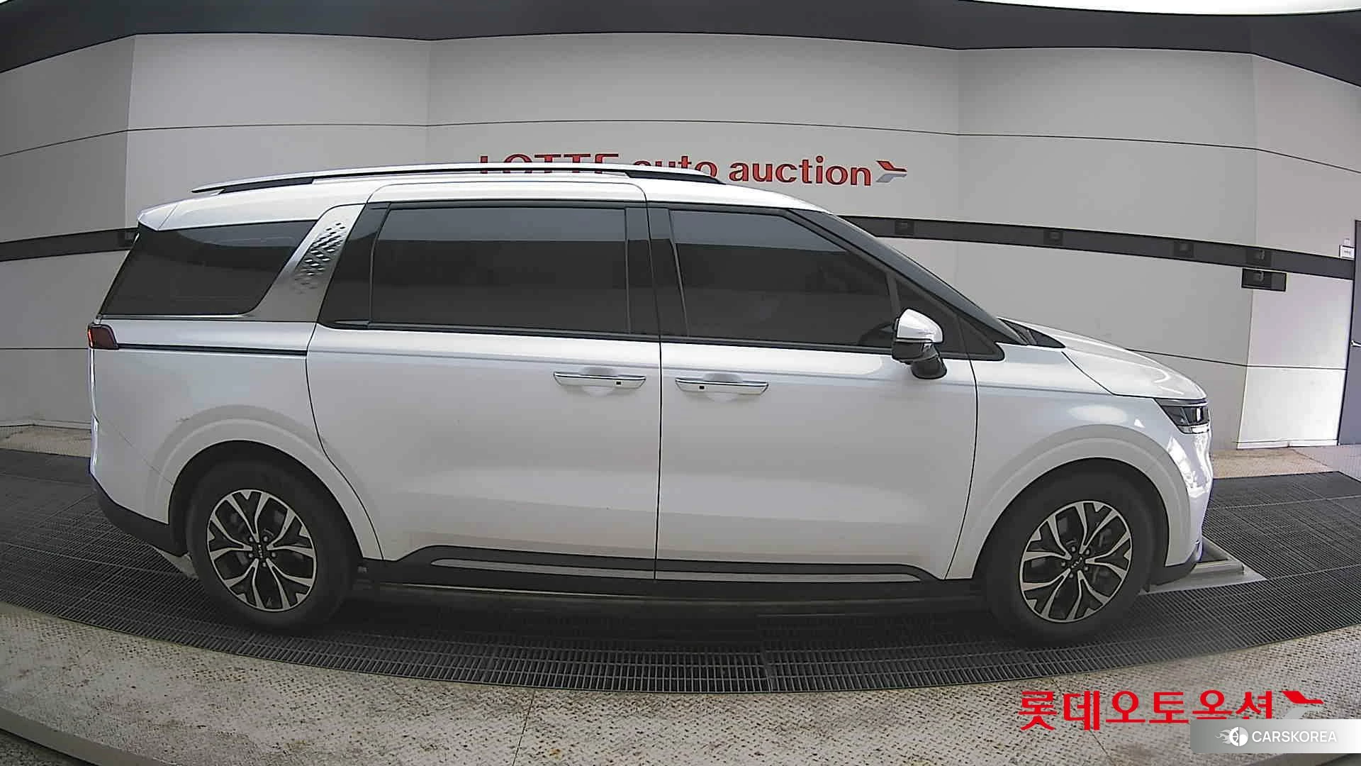 Kia Carnival id 4347368 из Кореи 23