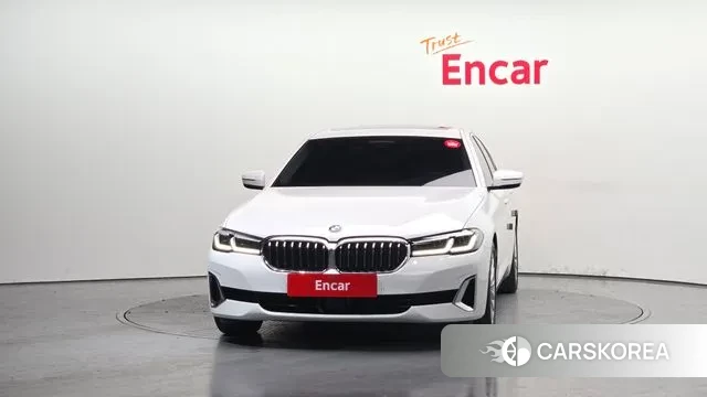 BMW 5 Series (G30) id 3701641 из Кореи 13