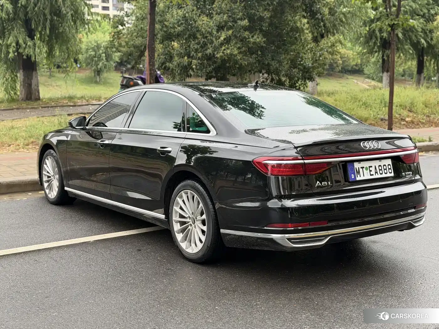 Audi A8 2021 Черный из Китая, фото 4
