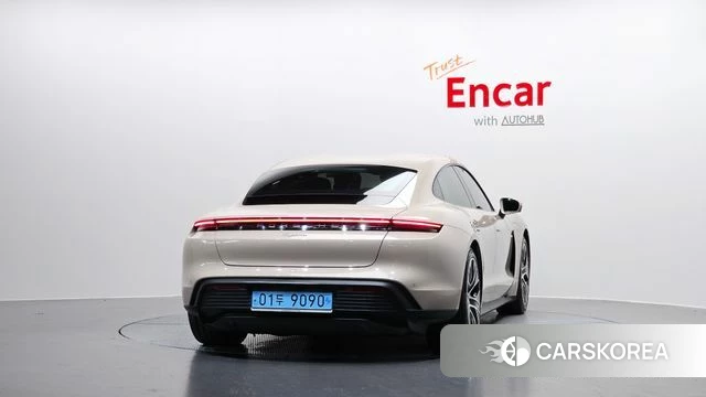 Porsche Taycan id 4591853 из Кореи 23