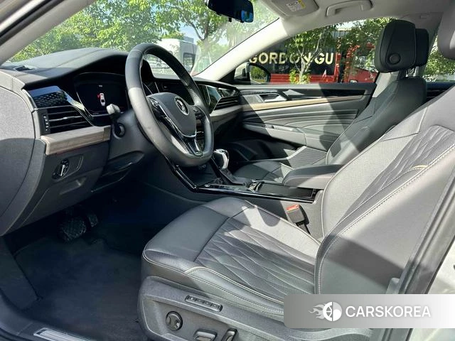 Volkswagen Passat 2021 Шампань из Китая, фото 6