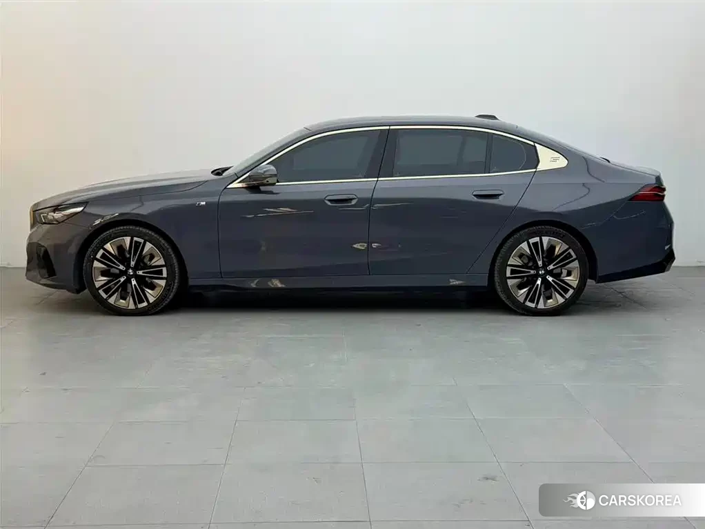 BMW 5 series id 4644681 из Китая 11