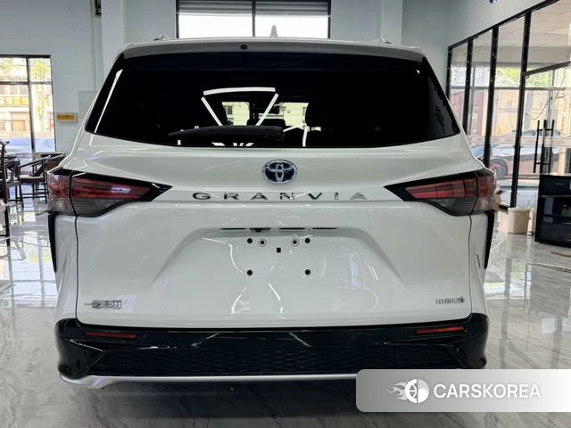 Toyota Grevia id 4301747 из Китая 14