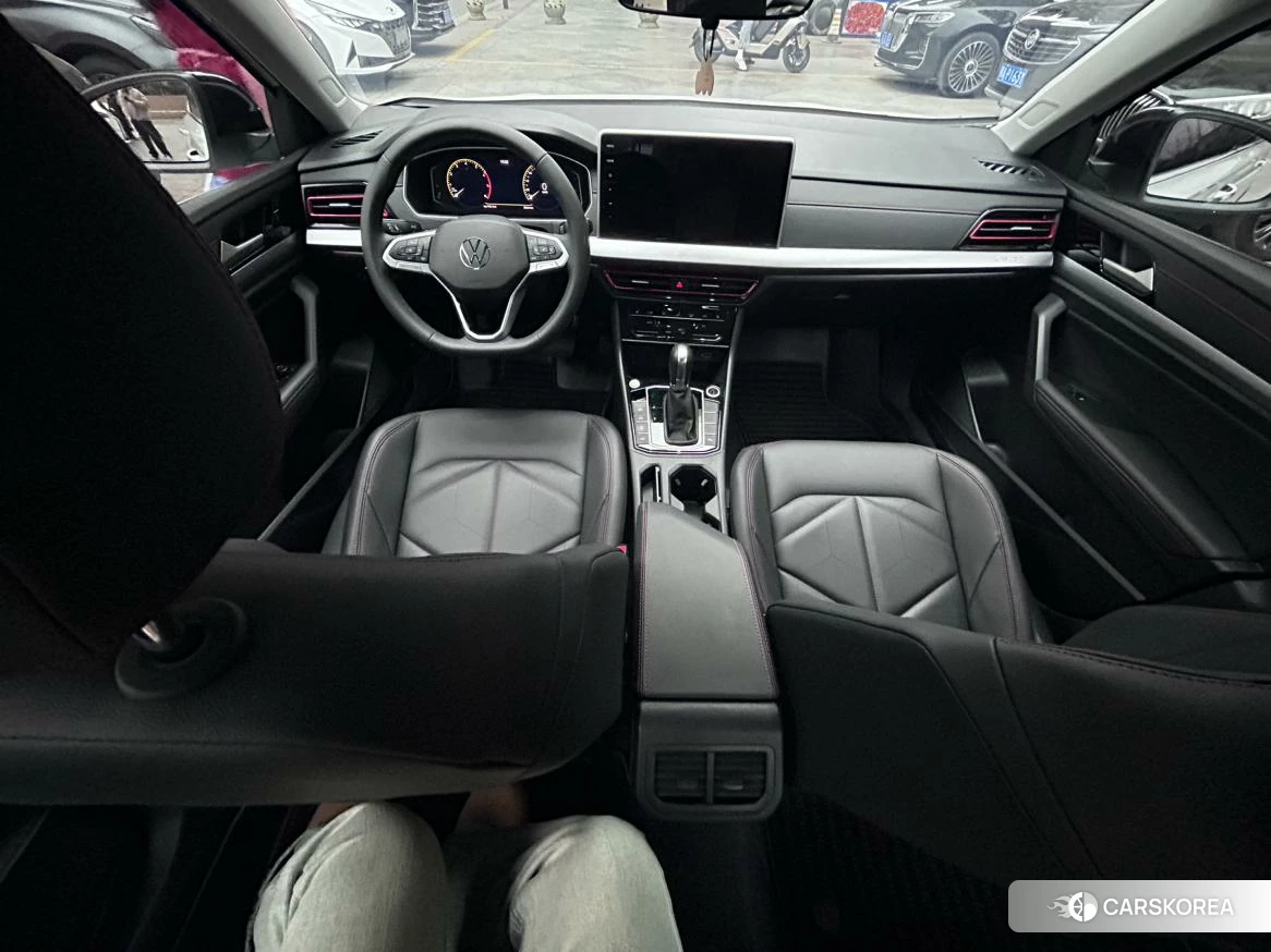 Volkswagen Lavida 2023 Белый из Китая, фото 5