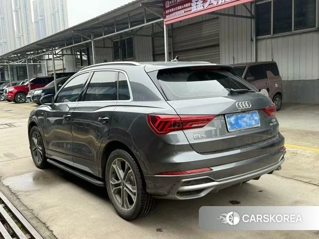 Audi Q3 2023 Темно-серый из Китая, фото 3