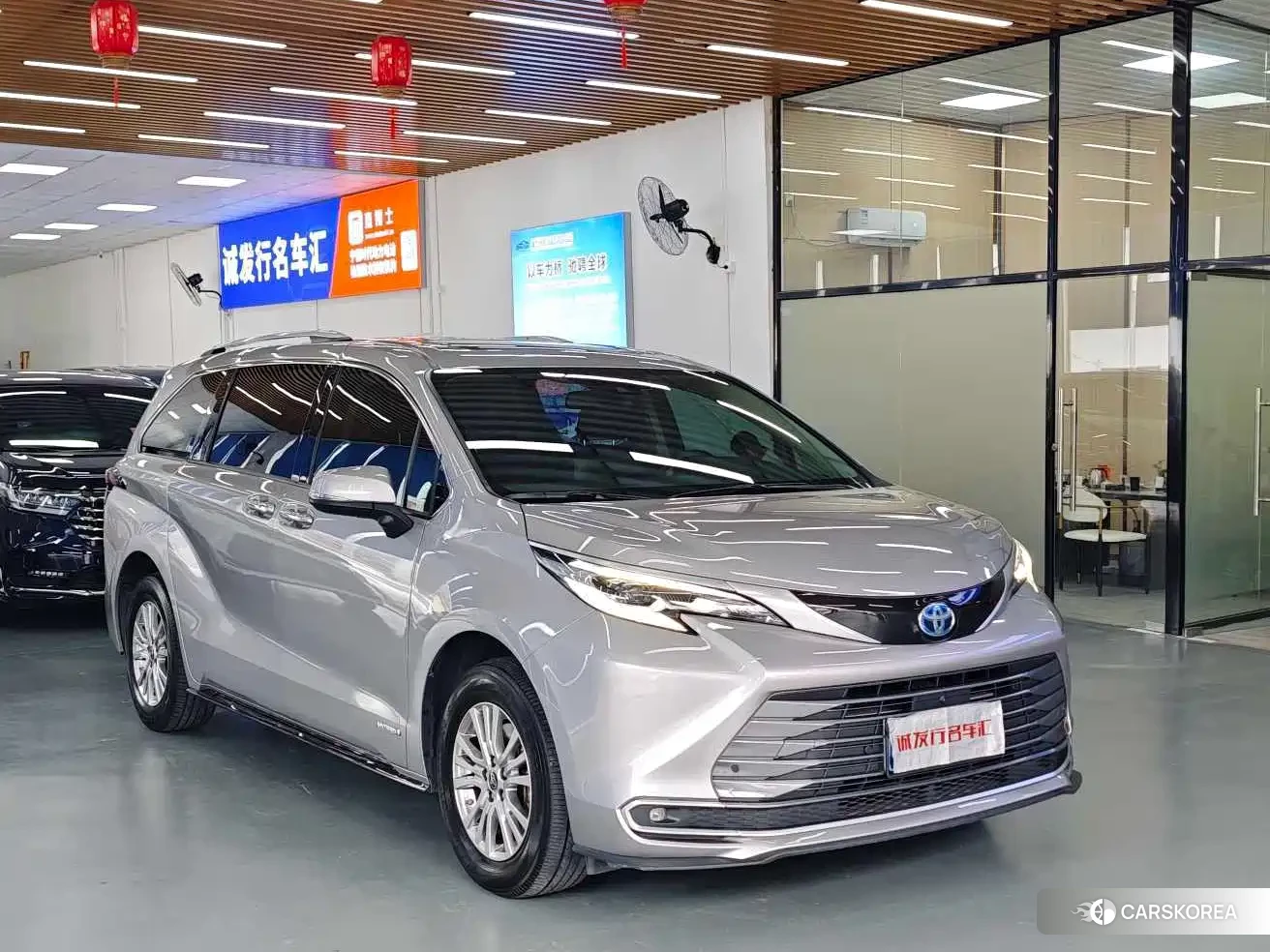 Toyota Sienna id 4681202 из Китая 23
