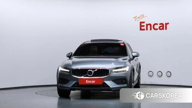 Volvo V60 Cross-Country 2nd Generation id 4683281 из Кореи 23