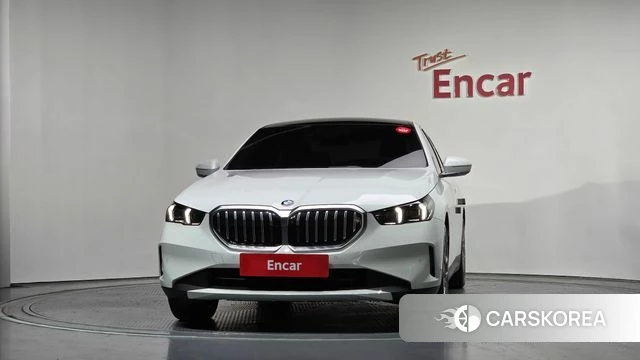 BMW 5 Series (G60) id 3831824 из Кореи 13