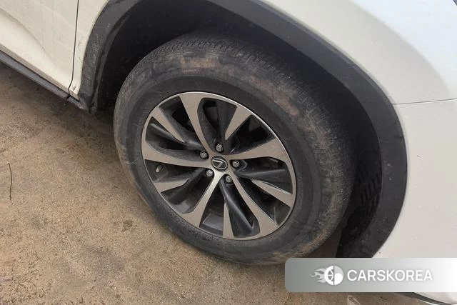 Lexus RX id 4262247 из Китая 10