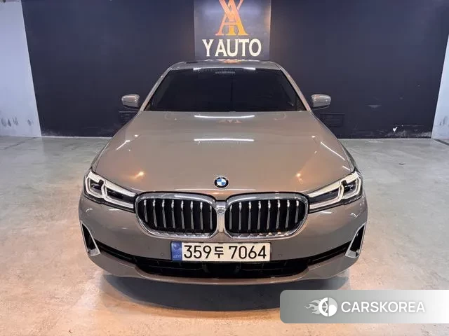 BMW 5 Series (G30) id 3412290 из Кореи 12