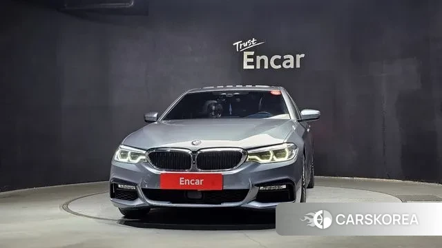 BMW 5 Series (G30) id 3351166 из Кореи 13