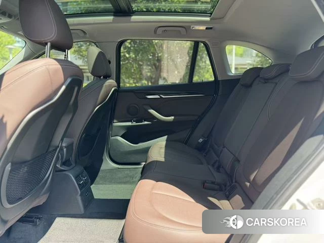 BMW X1 2021 Белый из Китая, фото 3