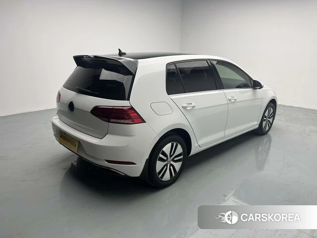 Volkswagen Golf id 4216377 из Китая 13