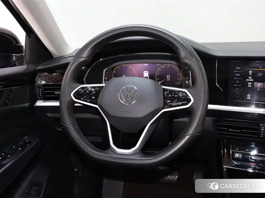 Volkswagen Passat id 4515376 из Китая 13