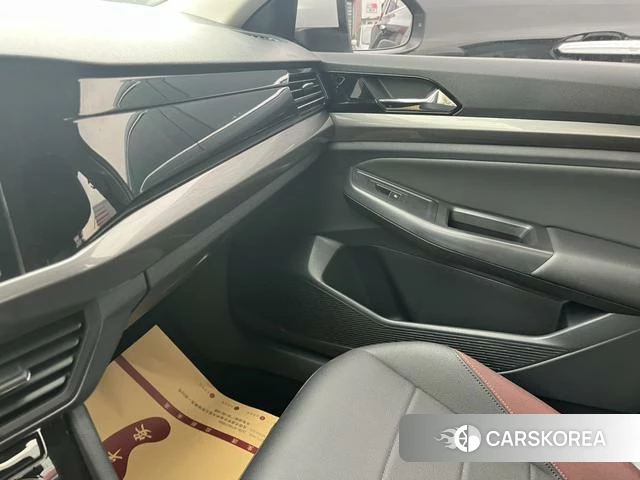 Volkswagen Bora id 4306819 из Китая 17