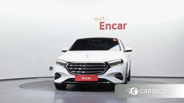 Mercedes-Benz E-Class W214 id 4584590 из Кореи 23