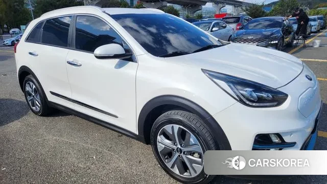 Kia Niro EV id 3315533 из Кореи 13