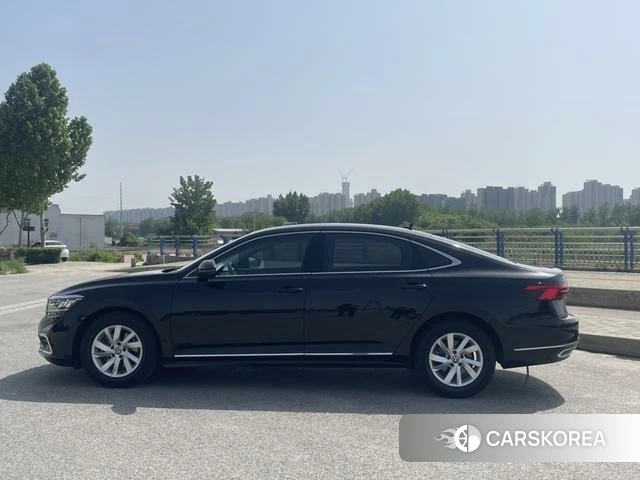 Volkswagen Passat 2021 Черный из Китая, фото 3