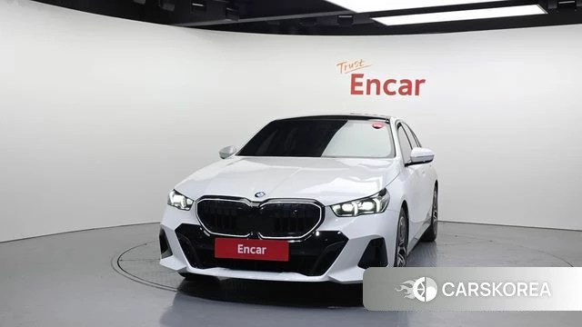 BMW 5 Series (G60) id 4266230 из Кореи 13