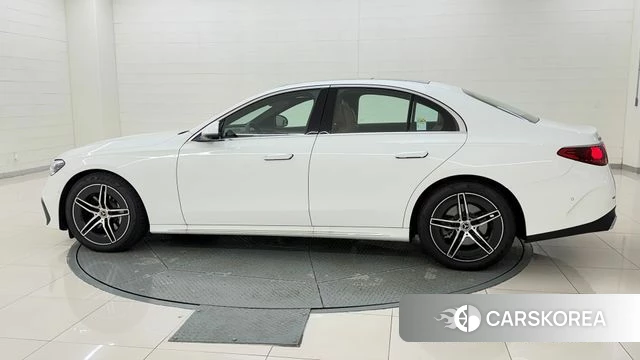 Mercedes-Benz E-Class W214 id 4704898 из Кореи 13