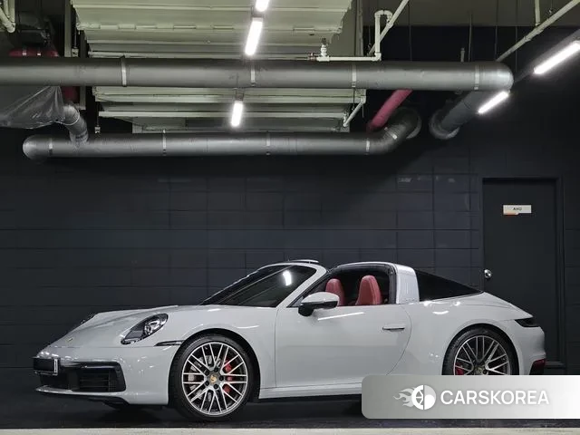 Porsche 911(992) id 3041833 из Кореи 13