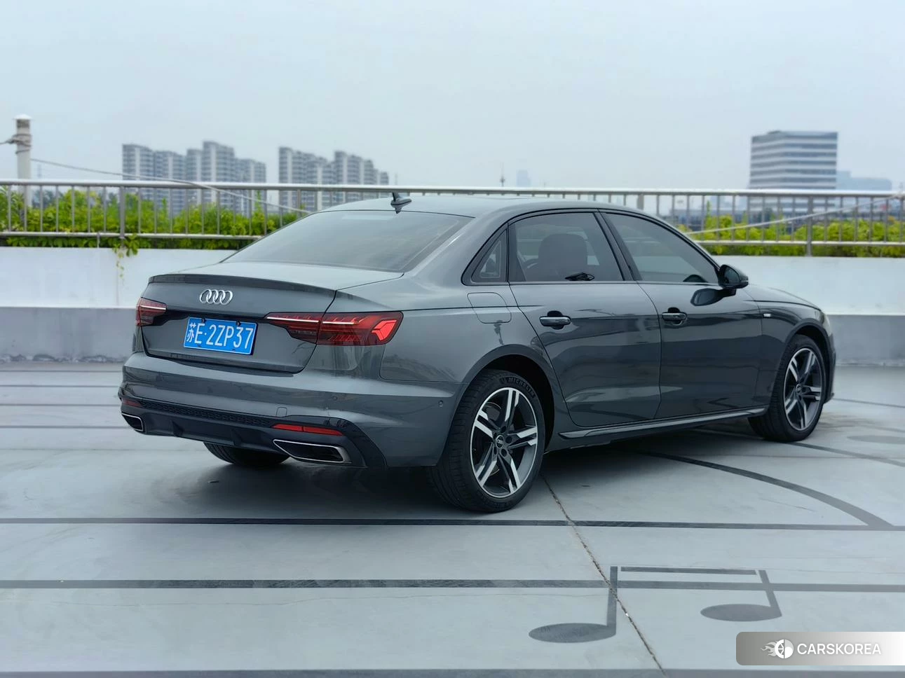 Audi A4L id 4467644 из Китая 8