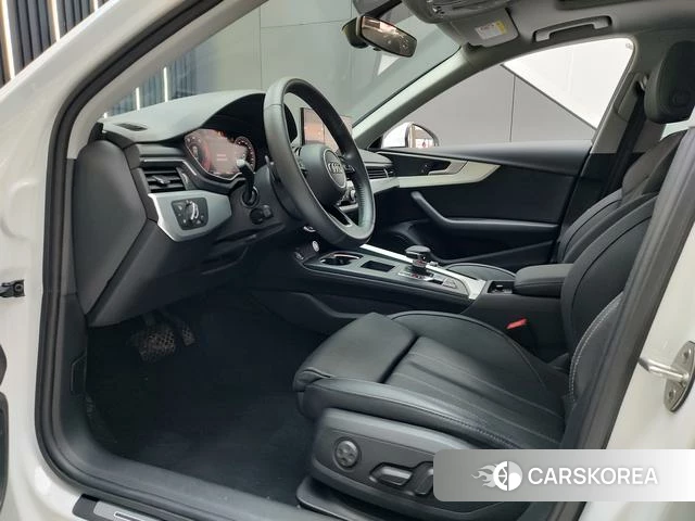 Audi A4L 2021 Белый из Китая, фото 3