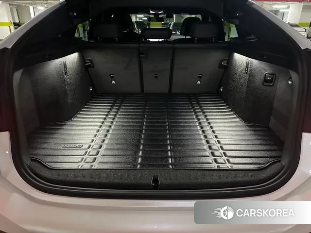 BMW 6 Series GT (G32) 2024 Белый из Кореи, фото 6