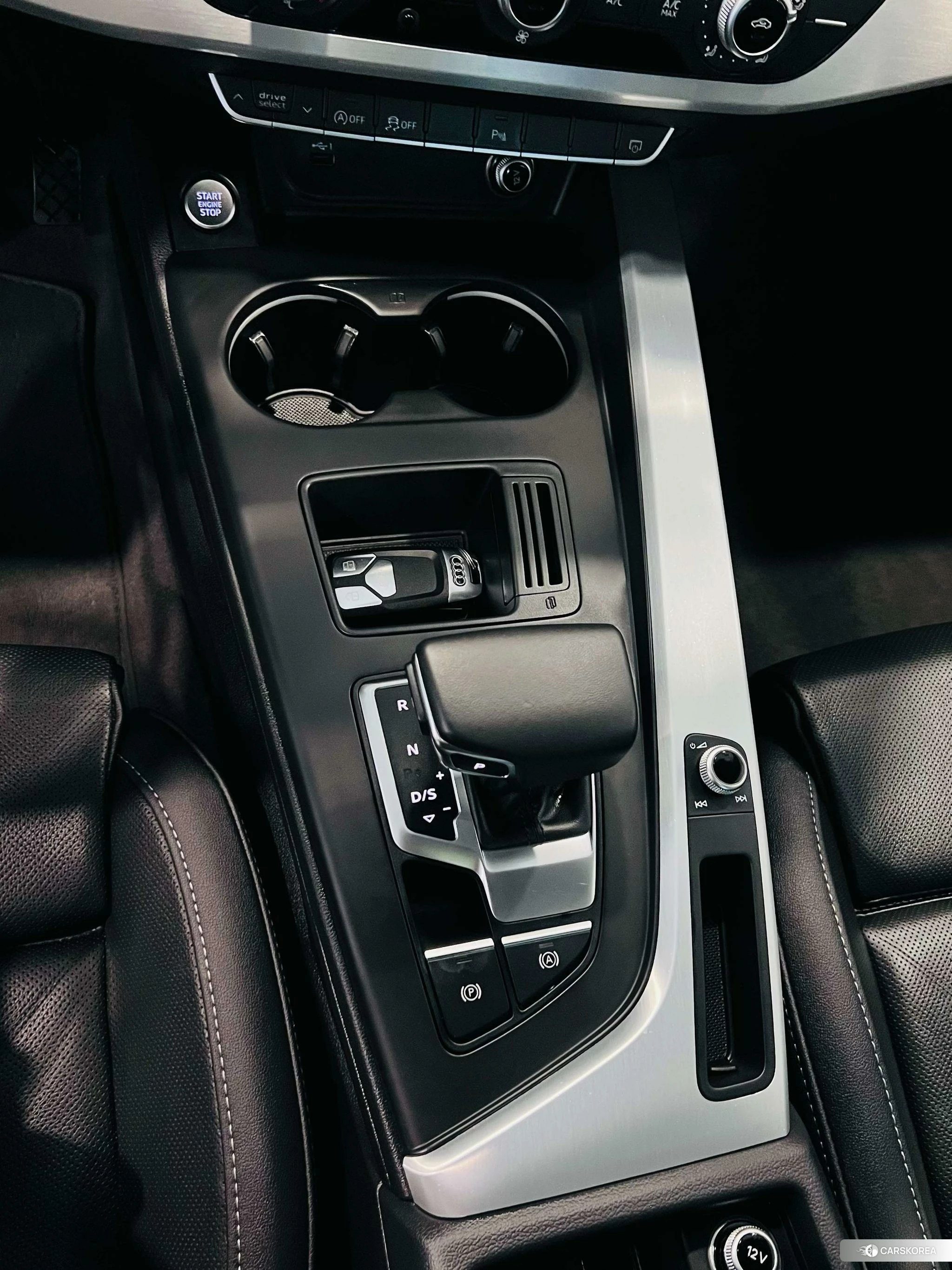 Audi A4L id 4467445 из Китая 8