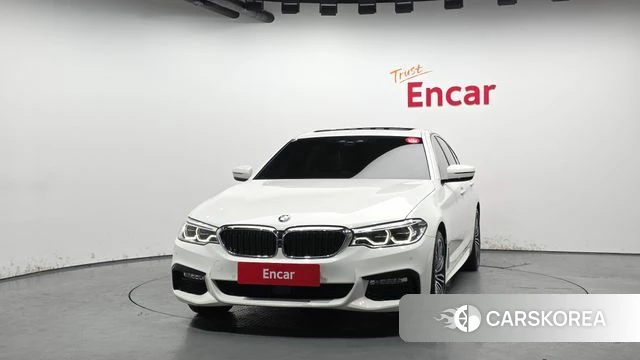 BMW 5 Series (G30) id 3911958 из Кореи 13