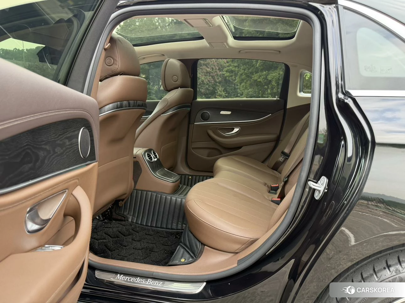 Mercedes-Benz E-class 2022 Черный из Китая, фото 5
