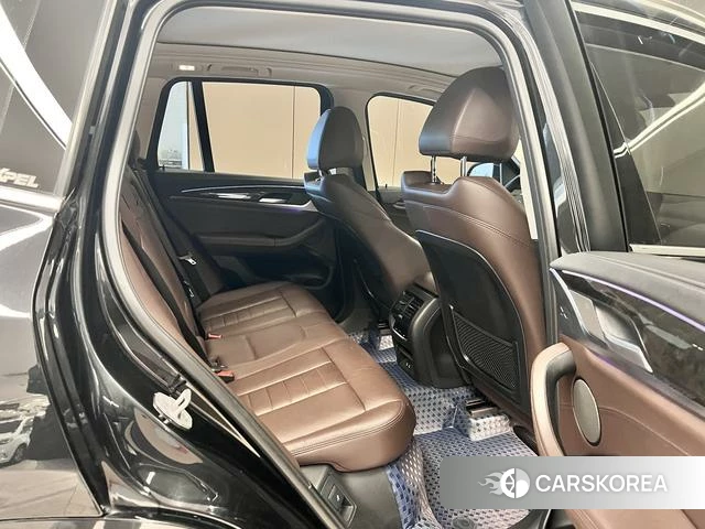 BMW X3 id 4273201 из Китая 17