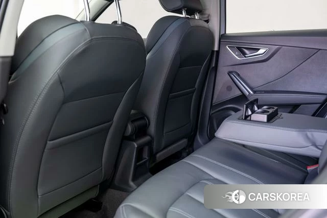 Audi Q2L id 4279026 из Китая 19