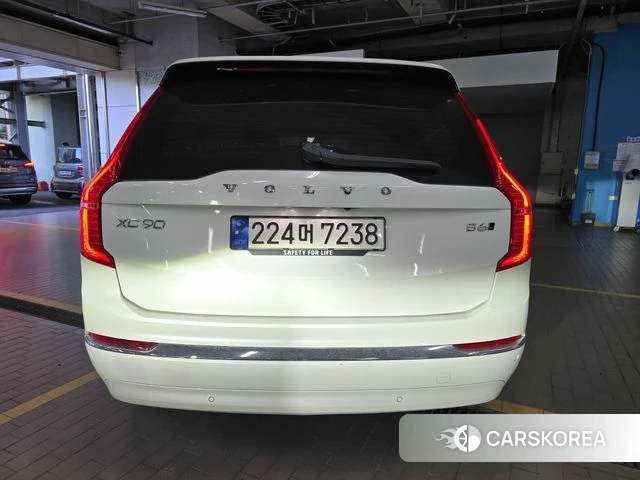 Volvo XC90 second Generation 2023 Белый из Кореи, фото 3