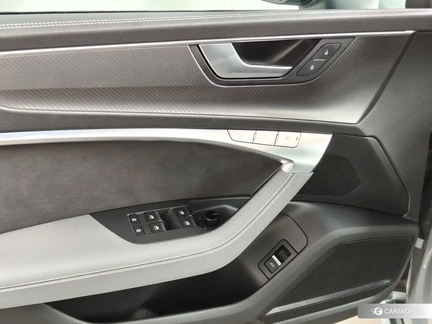 Audi A7L id 4601851 из Китая 9