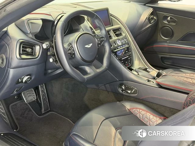 Aston Martin DBS 2020 Темно-серый из Китая, фото 5