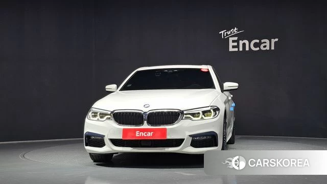 BMW 5 Series (G30) id 4446072 из Кореи 23