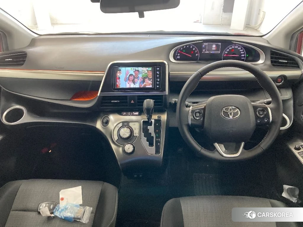 Toyota Sienta 2020 из Японии, фото 3