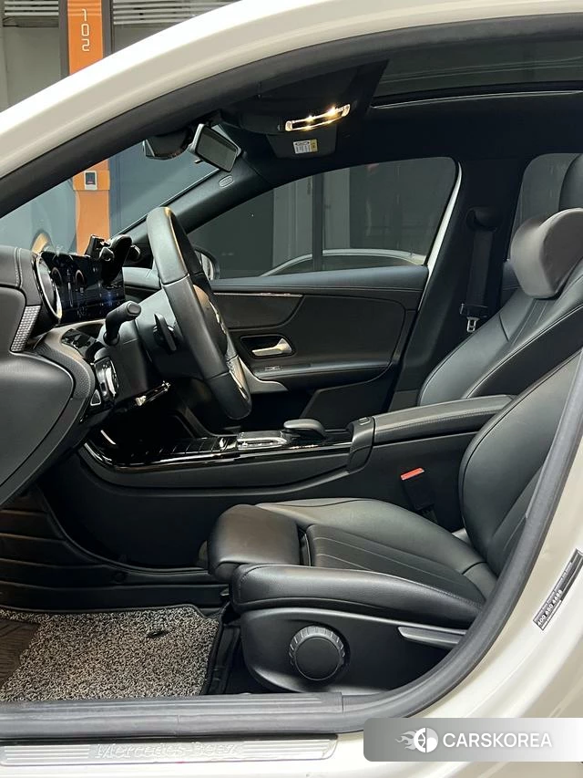 Mercedes-Benz Class A 2021 Белый из Китая, фото 3