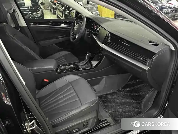 Volkswagen Passat id 4553728 из Китая 15