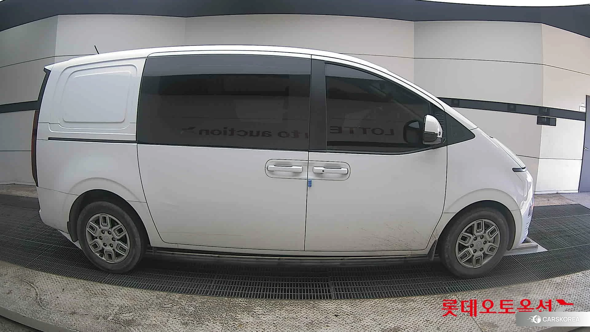 Hyundai Staria id 3882037 из Кореи 23