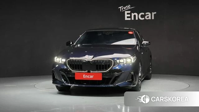 BMW 5 Series (G60) id 4527769 из Кореи 23