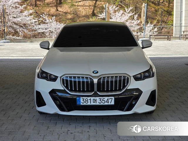 BMW 5 Series (G60) id 3896398 из Кореи 13