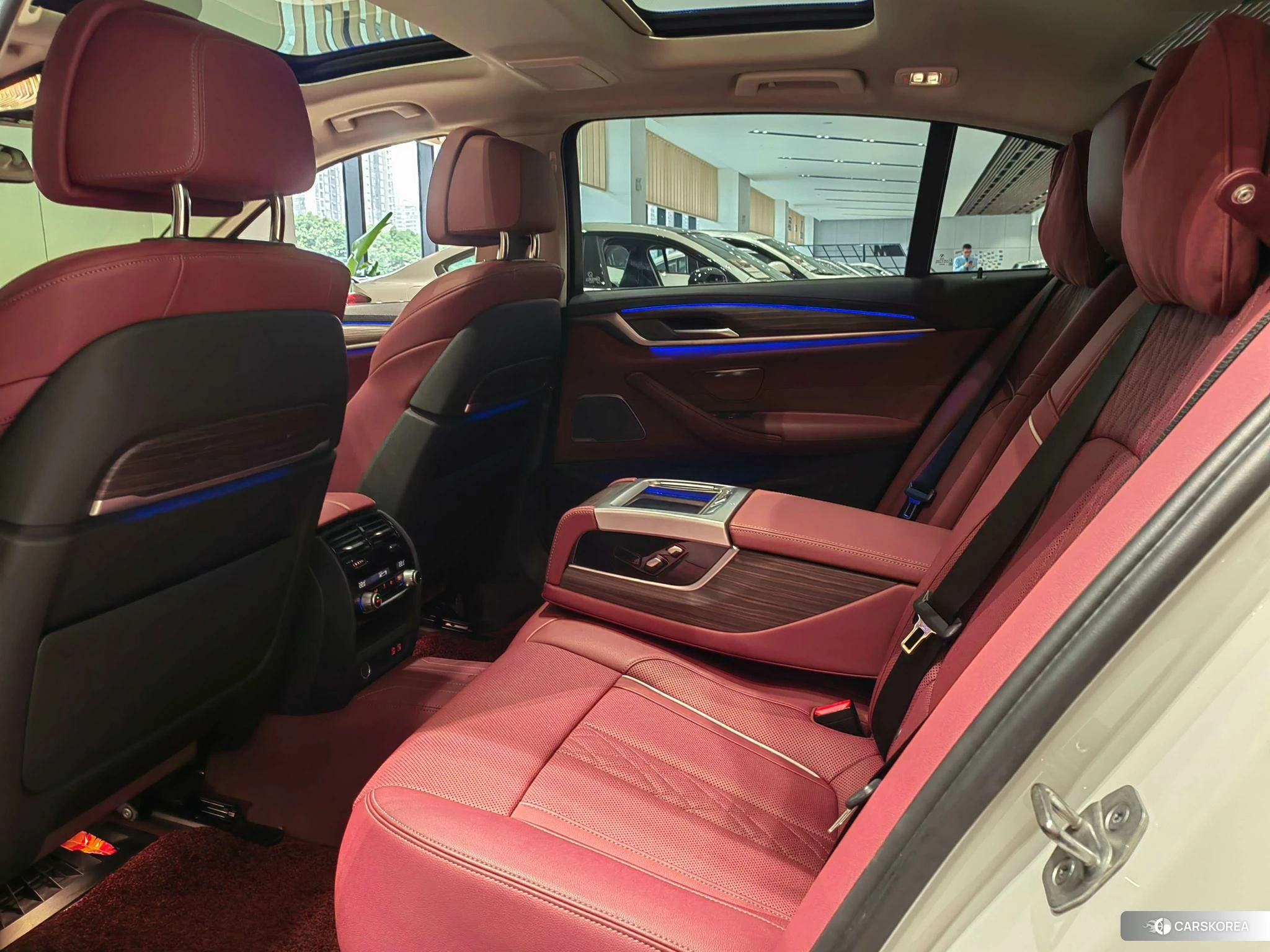 BMW 5 series 2021 Серебристо-серый из Китая, фото 5